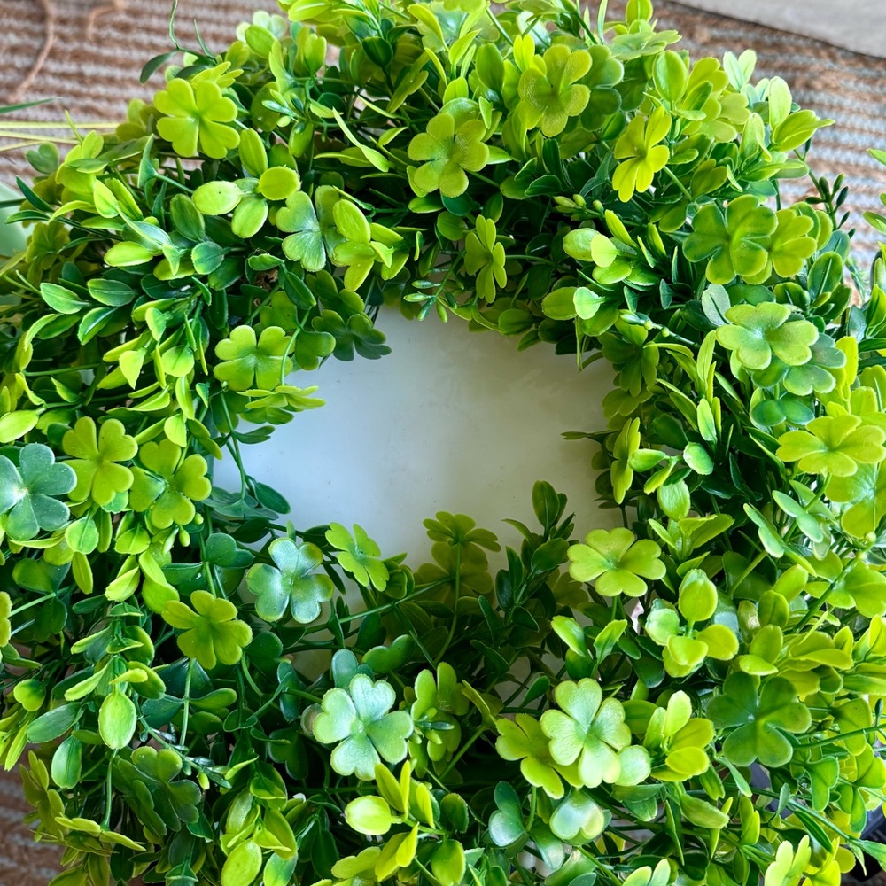 NWT! Green St Patrick’s Day Four Leaf Clover Lush Wreath